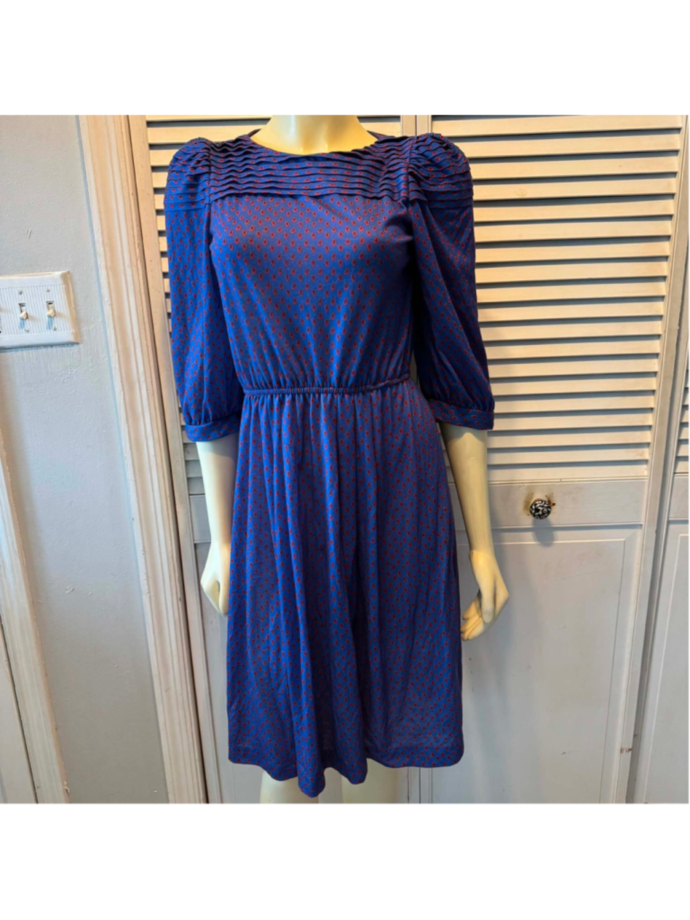 Taurus II Women's Midi Dress Size 4 Blue Red Paisley Print